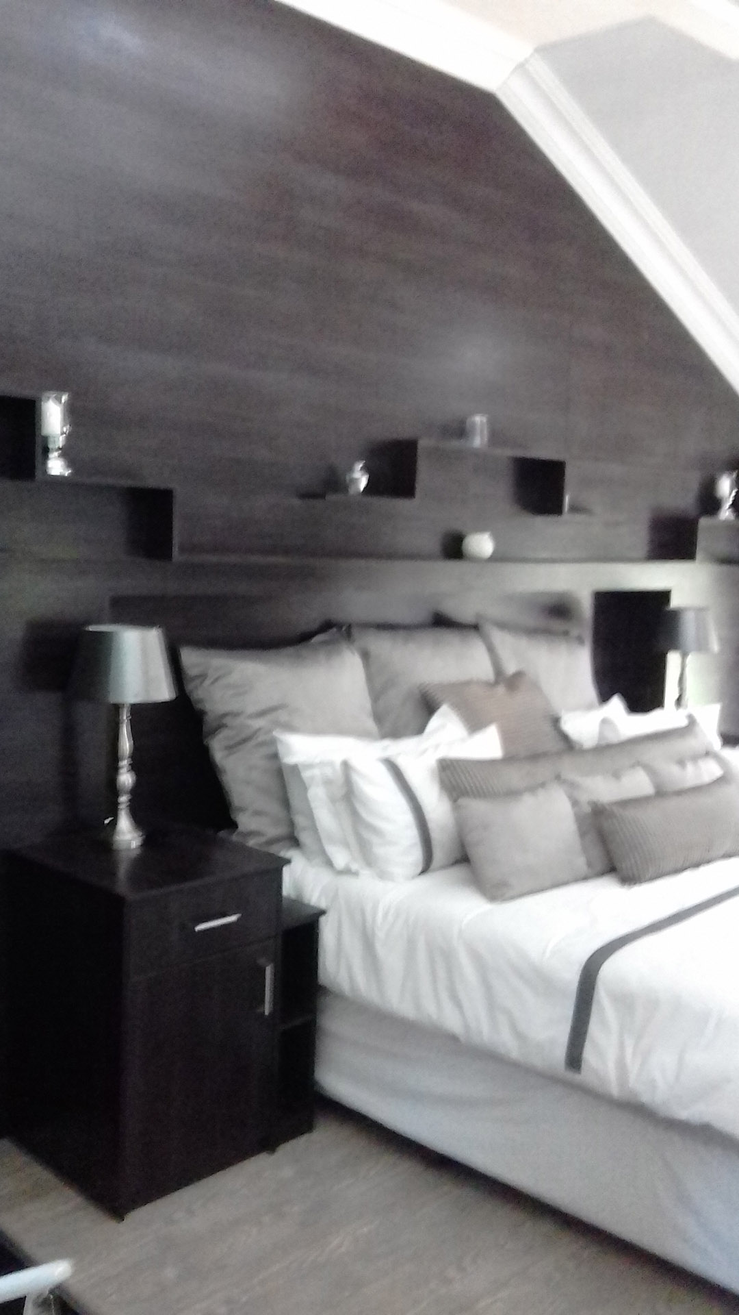 20170819_135544 Bedroom
